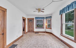 920 Grove Ave, Racine, WI 53405
