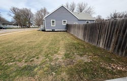 247 4th St, Hampton, NE 68843