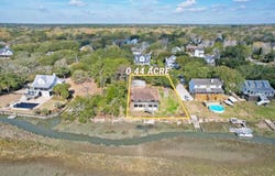 1538 Periwinkle Drive, Mount Pleasant, SC 29466