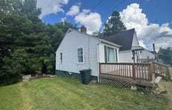 1501 Harper Rd, BECKLEY, WV 25801