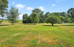 545 Vanderbilt Rd, Dunbar Twp, PA 15425
