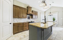 208 Rue De Frejus, Broussard, LA 70518