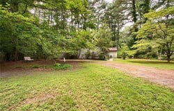 6592 Lake View Drive, Gloucester, VA 23061