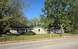 2409 Edgevale Drive, Coffeyville, KS 67337