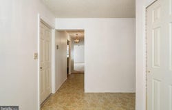 30 HILLTOP LANE W, COLUMBUS, NJ 08022