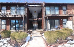 1090 Mersey Bend Drive, St Louis, MO 63129