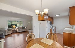 1127 12th Avenue SE, Puyallup, WA 98372