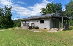6272 US Hwy 33E, Glenville, WV 26351
