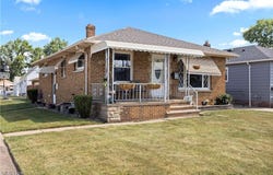 3434 Center Drive, Parma, OH 44134