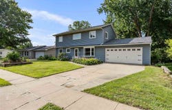 1608 10th St, Coralville, IA 52241