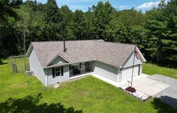 1561 Bicknell Rd, Clarkrange, TN 38553