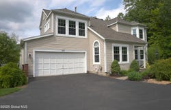 137 Killarney Drive, Niskayuna, NY 12309