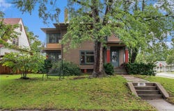 801 SW Lindenwood Avenue, Topeka, KS 66606