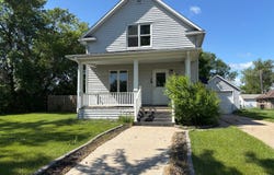 508 2nd Ave S, New Rockford, ND 58356