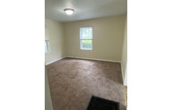 617 GRUBERT AVE, STAUNTON, VA 24401