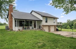 19109 Quinn Road, Trimble, MO 64492