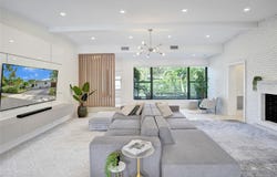620 NE 17th Ter, Fort Lauderdale, FL 33301