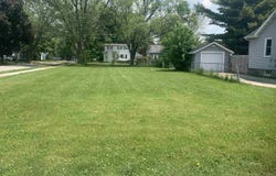 560 N HENRY Street, GREEN BAY, WI 54302