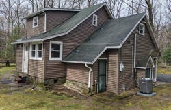 926 Rt 390, Greentown, PA 18426