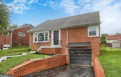 517 HILTON DRIVE, LANCASTER, PA 17603