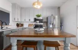 6505 N Beaman Avenue, Kansas City, MO 64151