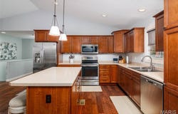105 N Porte Drive, Highland, IL 62249