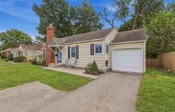 5011 W 51st Street, Roeland Park, KS 66205