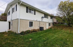 904 Guthrie St, Adair, IA 50002