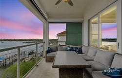 1038 BELLASOL Way, APOLLO BEACH, FL 33572