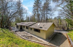 905 Lathrop Road, Grants Pass, OR 97526