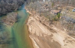 64 Trails End Lane, Doniphan, MO 63935