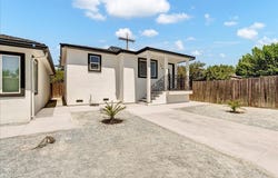 1518 W Grove Avenue, Visalia, CA 93291