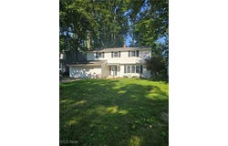 4590 Brendan Lane, North Olmsted, OH 44070