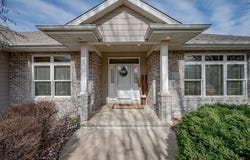 459 E Sawgrass Trl, Dakota Dunes, SD 57049