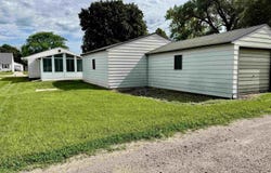 29 20th St SE, Mason City, IA 50401