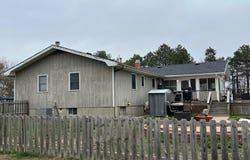 1795 1000th St, Iola, KS 66749