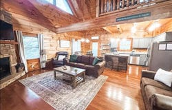 2430 Cobbler Way, Pigeon Forge, TN 37863