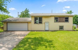 7318 Marshall Place, Merrillville, IN 46410