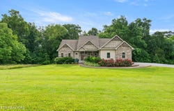 1323 County Road 750, Athens, TN 37303