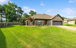 86 Pinnacle Drive, Bryant, AR 72022