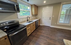 40 MORRIS MILL RD, STAUNTON, VA 24401