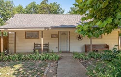 207 N Oneil Street, Alvord, TX 76225
