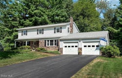 96 Appletree Lane, Clifton Park, NY 12065