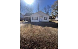 121 Willow Creek Rd, Saltillo, MS 38866