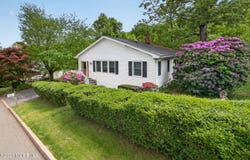 16 Oneida Avenue, Atlantic Highlands, NJ 07716