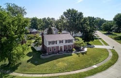 1093 Del Ebro Drive, Ballwin, MO 63011