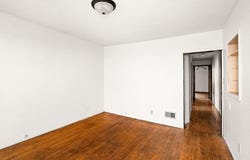 305 W 4th St, Duluth, MN 55802