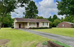 2445 Tammy Drive, Kinston, NC 28504