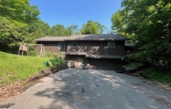 5016 Michabou Road, Frankfort, MI 49635