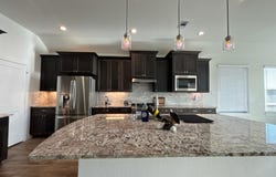 2905 Lago Costa DR, La Marque, TX 77568
